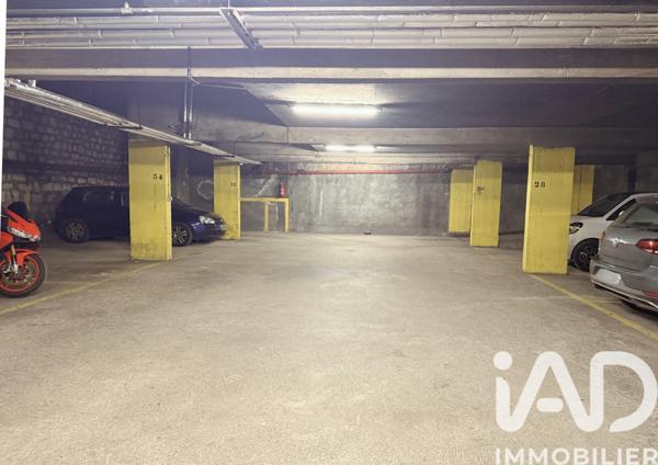 Parking à vendre 11 m² Paris 20
