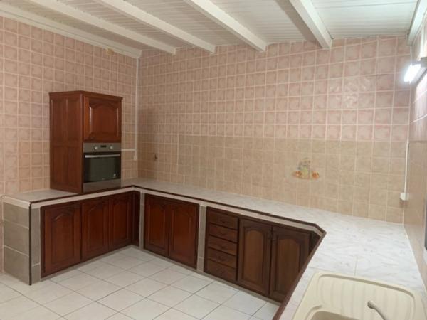 Maison à vendre 5 pièces CAPESTERRE BELLE EAU (971)
