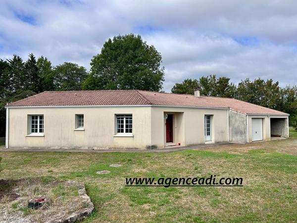 Maison Cherveux 6 pièce(s) 123.75 m2, Cherveux 79410