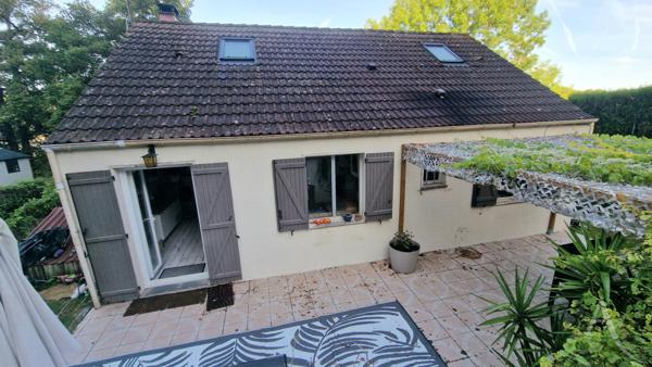 Maison Guerville 7 pièces 4 chambres sur S/sol total et + de 750m² de terrain