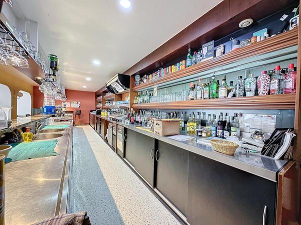 Fort potentiel.Cession cause retraite,Proche gare.