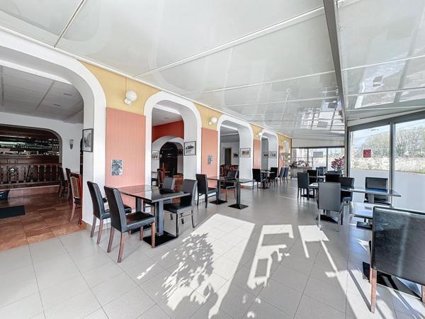 Fort potentiel.Cession cause retraite,Proche gare.