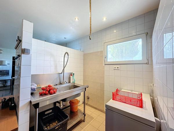 Fort potentiel.Cession cause retraite,Proche gare.