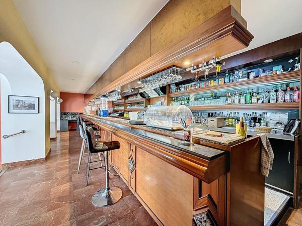 Fort potentiel.Cession cause retraite,Proche gare.