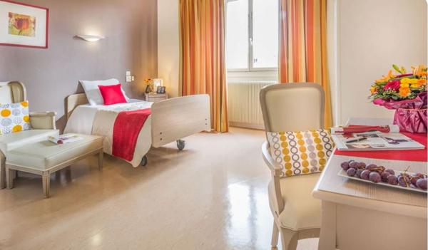 INVESTISSEMENT LOCATIF  CONFLANS-SAINTE-HONORINE Résidence Ehpad Domusvi la Tour- 6.51 % de rentabilité