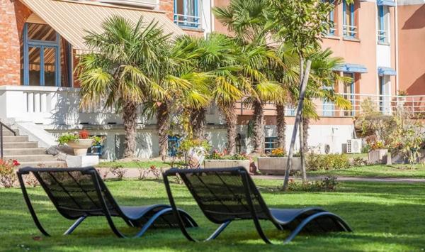 INVESTISSEMENT LOCATIF  CONFLANS-SAINTE-HONORINE Résidence Ehpad Domusvi la Tour- 6.51 % de rentabilité