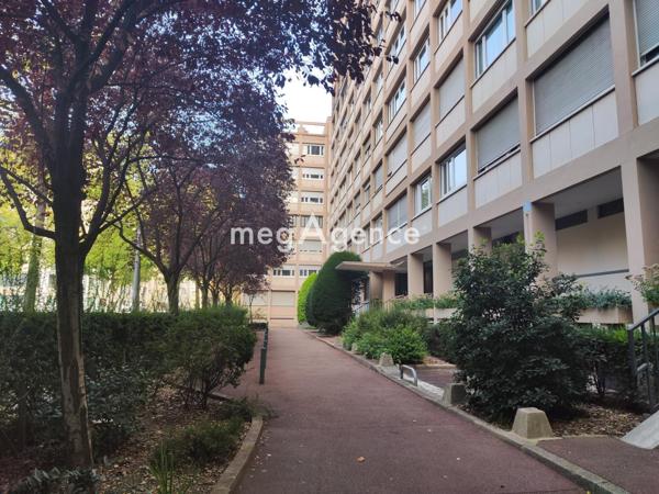 Appartement à LYON 6E ARRONDISSEMENT, 69006 - 4 pièces 77m²