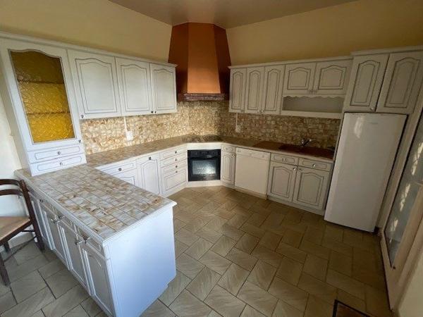 CHAUVIGNY - vaste maison 6 chambres avec garage