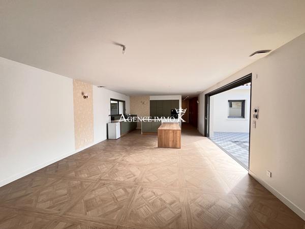 MONTAMISÉ - MAISON NEUVE DE TYPE 5 DE 145 m2 , Montamise