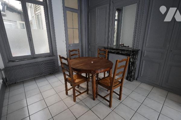 Exclusivité !
Rare opportunité à Lille – Immeuble de rapport 4 logements – Secteur Sébastopol