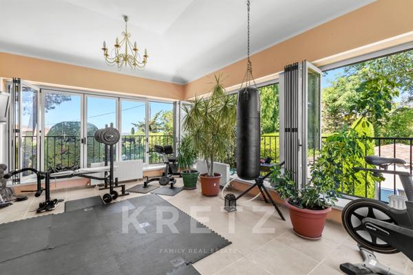 SAINT-PAUL-DE-VENCE – PROPRIÉTÉ FAMILIALE DE CHARME AVEC MAISON D'AMIS, ESPACE SPA NORDIQUE