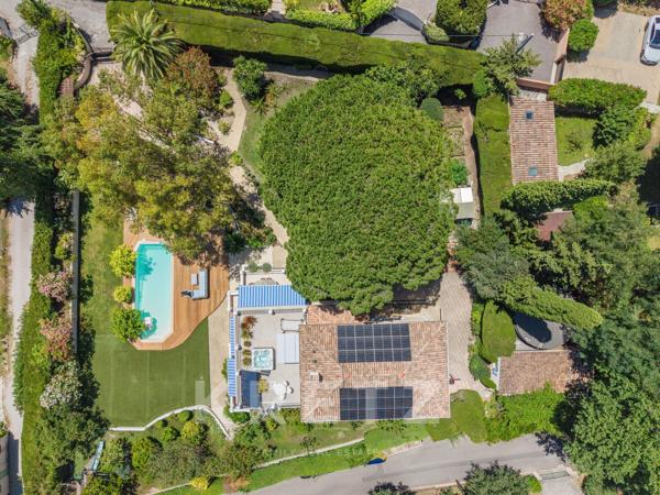 SAINT-PAUL-DE-VENCE – PROPRIÉTÉ FAMILIALE DE CHARME AVEC MAISON D'AMIS, ESPACE SPA NORDIQUE