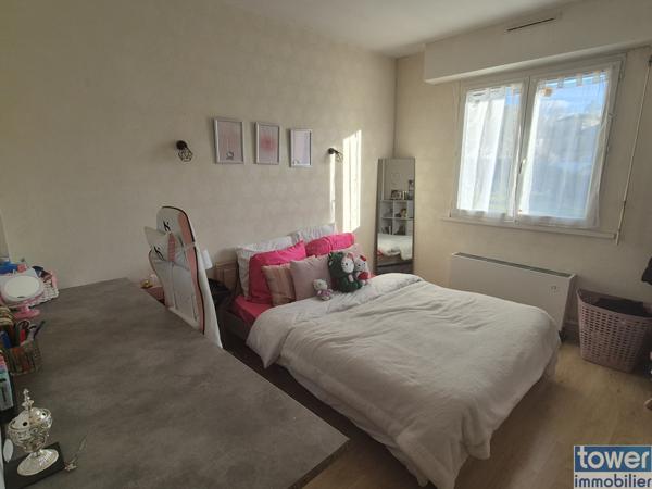 BEL APPARTEMENT T4 DE 90 m²