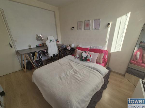 BEL APPARTEMENT T4 DE 90 m²