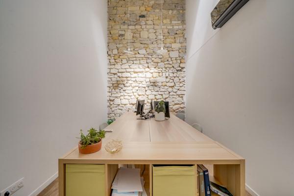 Bordeaux (33000) Bureau à louer - cour extérieure