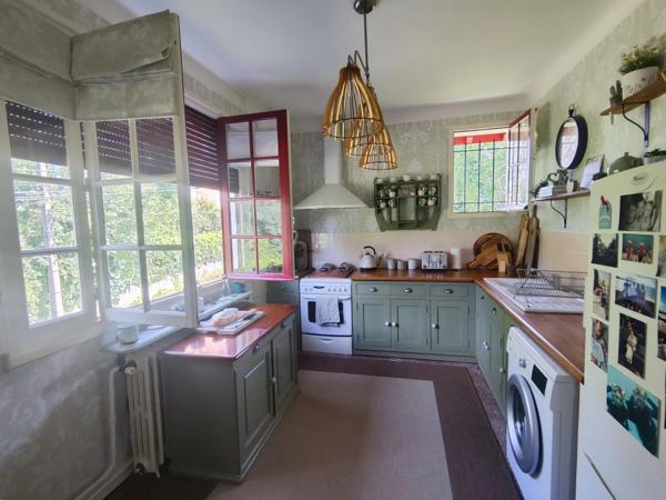 Maison de ville avec trois chambres et jardin dans un quartier prisé