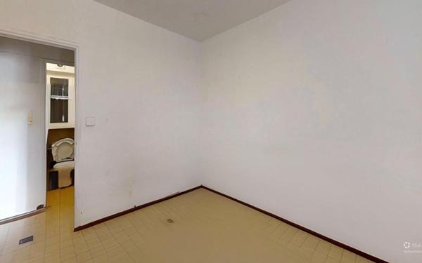 Appartement à vendre    2 pièces • 36,04 m2 Marseille 6