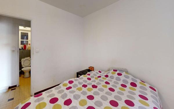 Appartement à vendre    2 pièces • 36,04 m2 Marseille 6