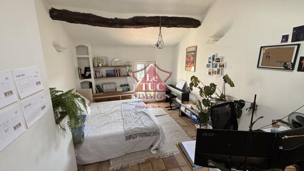 A LOUER Magagnosc, une maison de village, avec une cave, trois pièces. Bon état Grasse (06520)