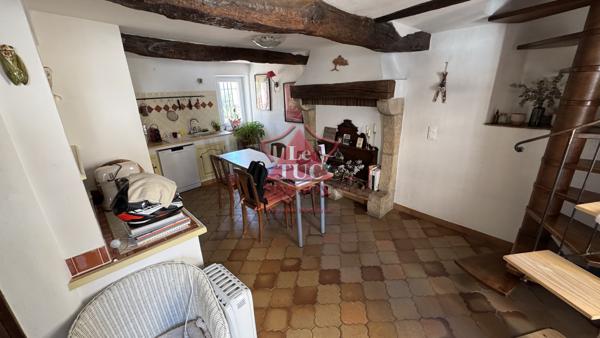 A LOUER Magagnosc, une maison de village, avec une cave, trois pièces. Bon état Grasse (06520)