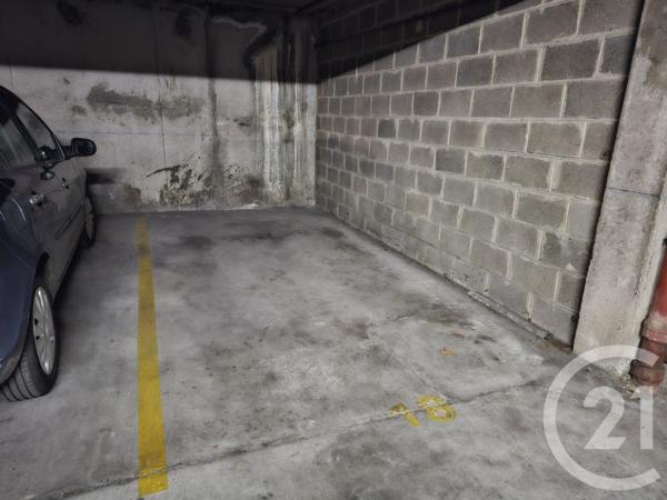 Parking à vendre  13 m2 IVRY SUR SEINE - 94