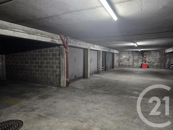 Parking à vendre  13 m2 IVRY SUR SEINE - 94
