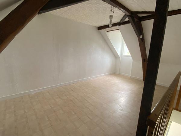 ALOUER CORNE T1BIS EN DUPLEX