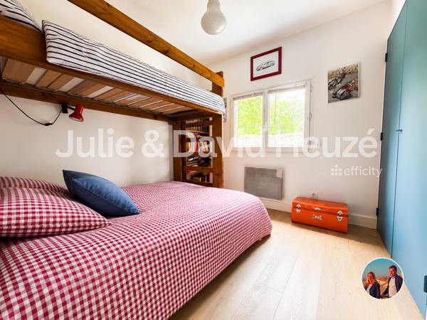 Maison
         5 pièces
        - 105 m² 586 000 € *