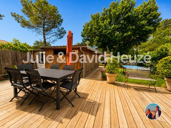Maison
         5 pièces
        - 105 m² 586 000 € *