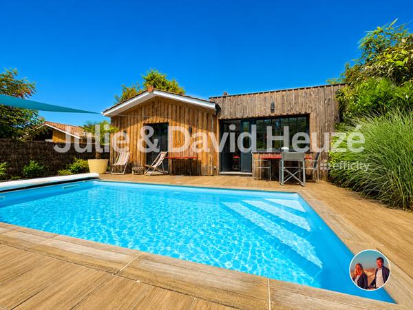 Maison
         5 pièces
        - 105 m² 586 000 € *