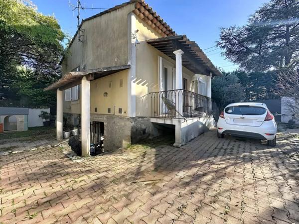 Maison individuelle avec piscine et dépendance – Mougins