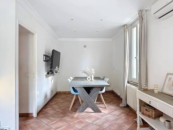 Maison individuelle avec piscine et dépendance – Mougins