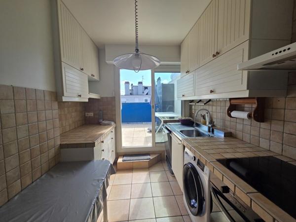 Appartement à louer 1 217 € CC Pau 2 p 69 m² DPE E