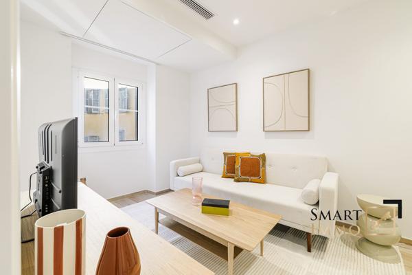 2P - VIEUX NICE - RÉNOVÉ ET MEUBLÉ