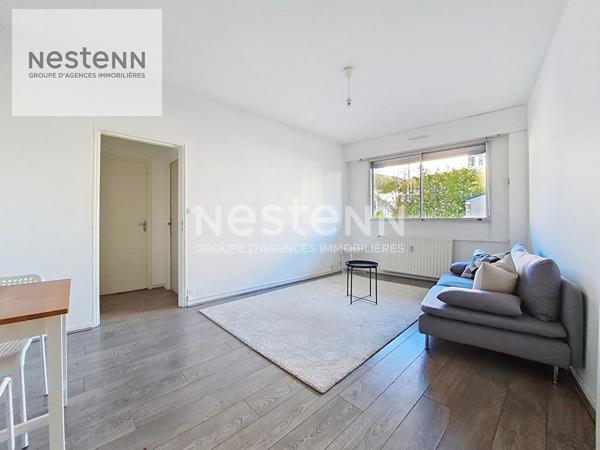 Orléans DUNOIS ! Tous commerces et transports à pied, appartement 1 chambre avec parking en sous sol !