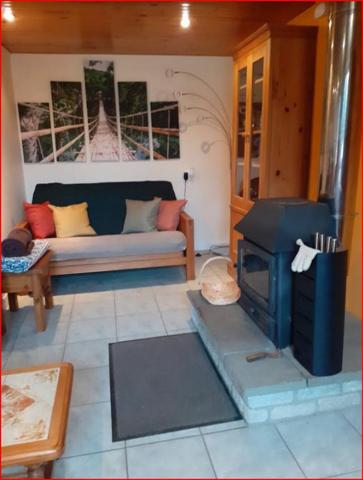 29530 Plonévez du Faou longère  5 chambres  garage état irréprochable Gîte possible