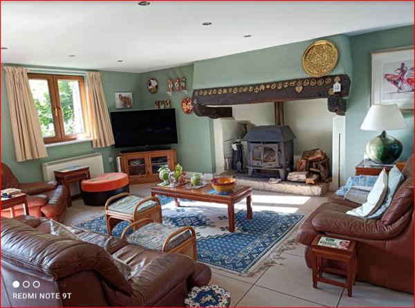 29530 Plonévez du Faou longère  5 chambres  garage état irréprochable Gîte possible