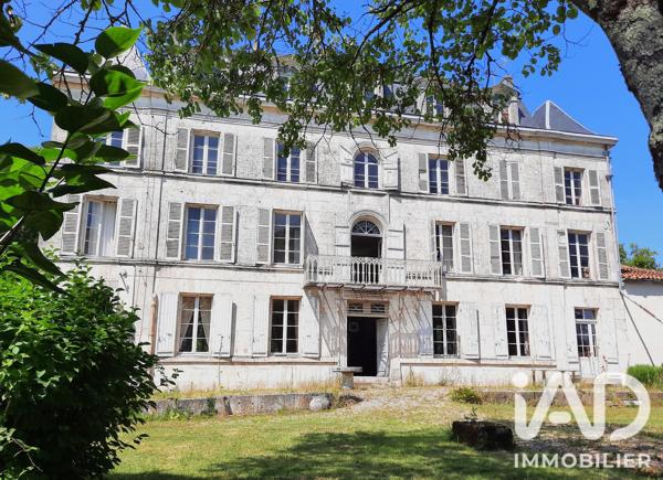 Maison à vendre 16 pièces 427 m² Angeac-Champagne