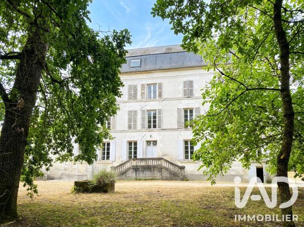Maison à vendre 16 pièces 427 m² Angeac-Champagne