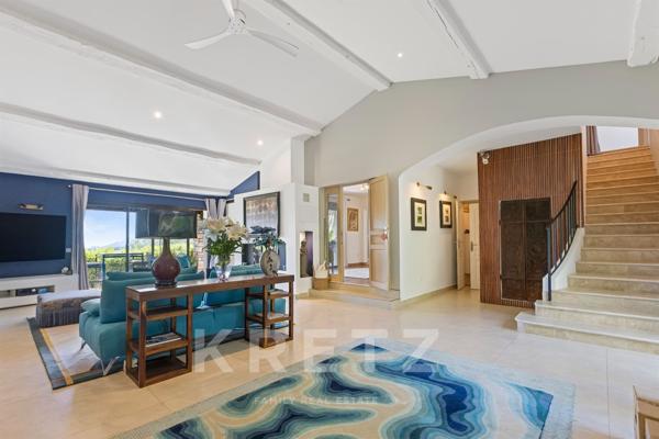 Villa avec piscine vue mer sur la baie de Cannes