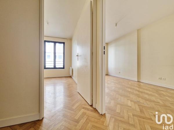 Appartement 3 pièces de 71 m² à Vincennes (94300)