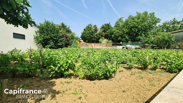 Terrain à bâtir - Secteur Sainte-Pezenne, au calme...