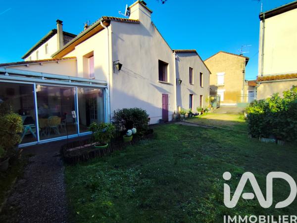 Maison à vendre 5 pièces 165 m² Chasseneuil-du-Poitou