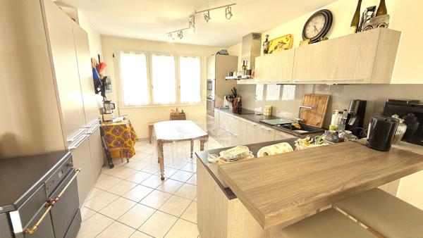 Maison Laval  Bourny 6 pièce(s) 122 m2