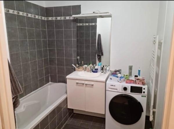 Beau t2 avec place de parking en sous-sol