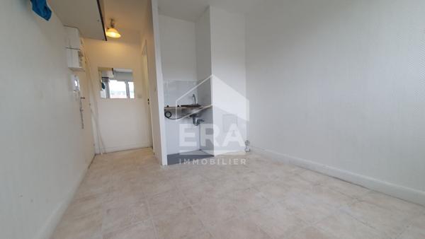 Studio avec  parking - LA VARENNE - LES MURIERS