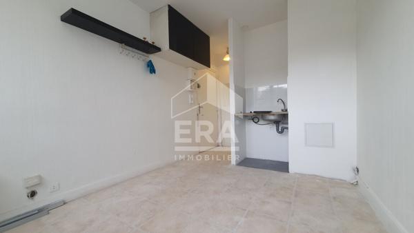 Studio avec  parking - LA VARENNE - LES MURIERS