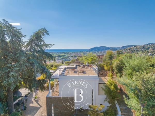 Mandelieu-la-Napoule, Villa 3 Chambres -  110 m² à vendre