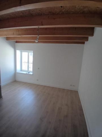 Vente / Maison mitoyenne à Beaujeu (69430)