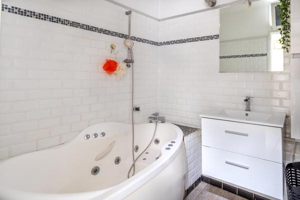 Maison de ville 3 chambres avec garage - La Valette Du Var